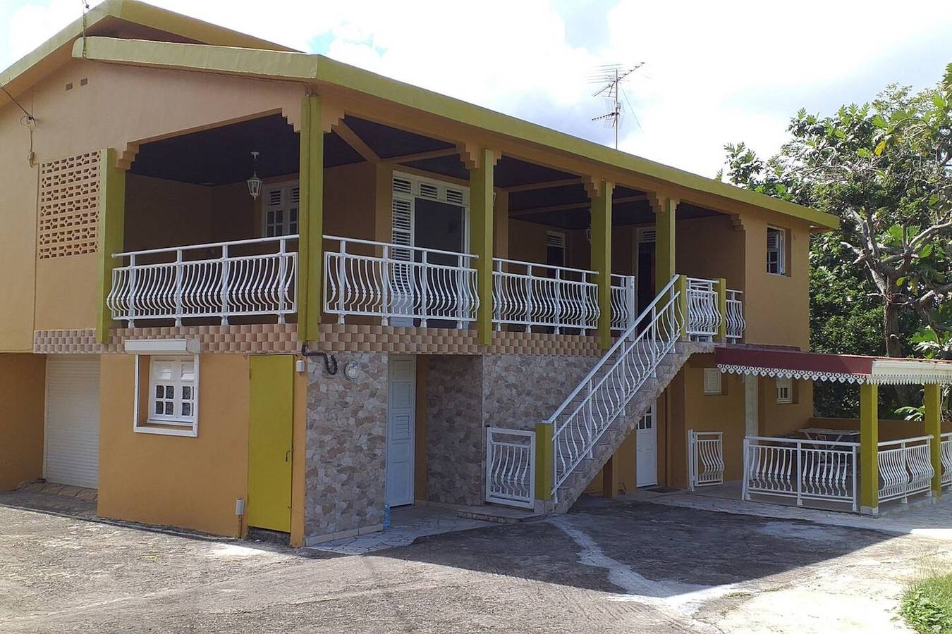 Ganze Wohnung, Moderne Wohnung im Herzen von Le Robert, 45m², privater Balkon in Le Robert, Martinique