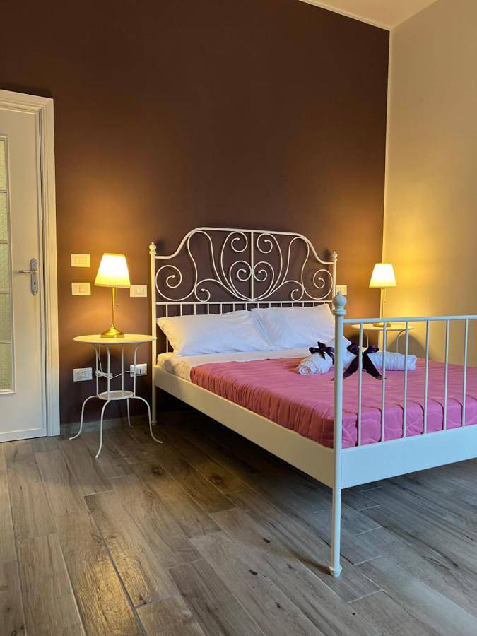 Chambre d’hôte pour 2 personnes, avec terrasse et jardin, animaux acceptés dans Sant'Anastasia - 4