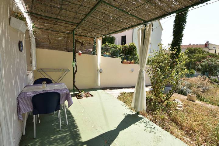 Studio dla 2 osób w Primošten