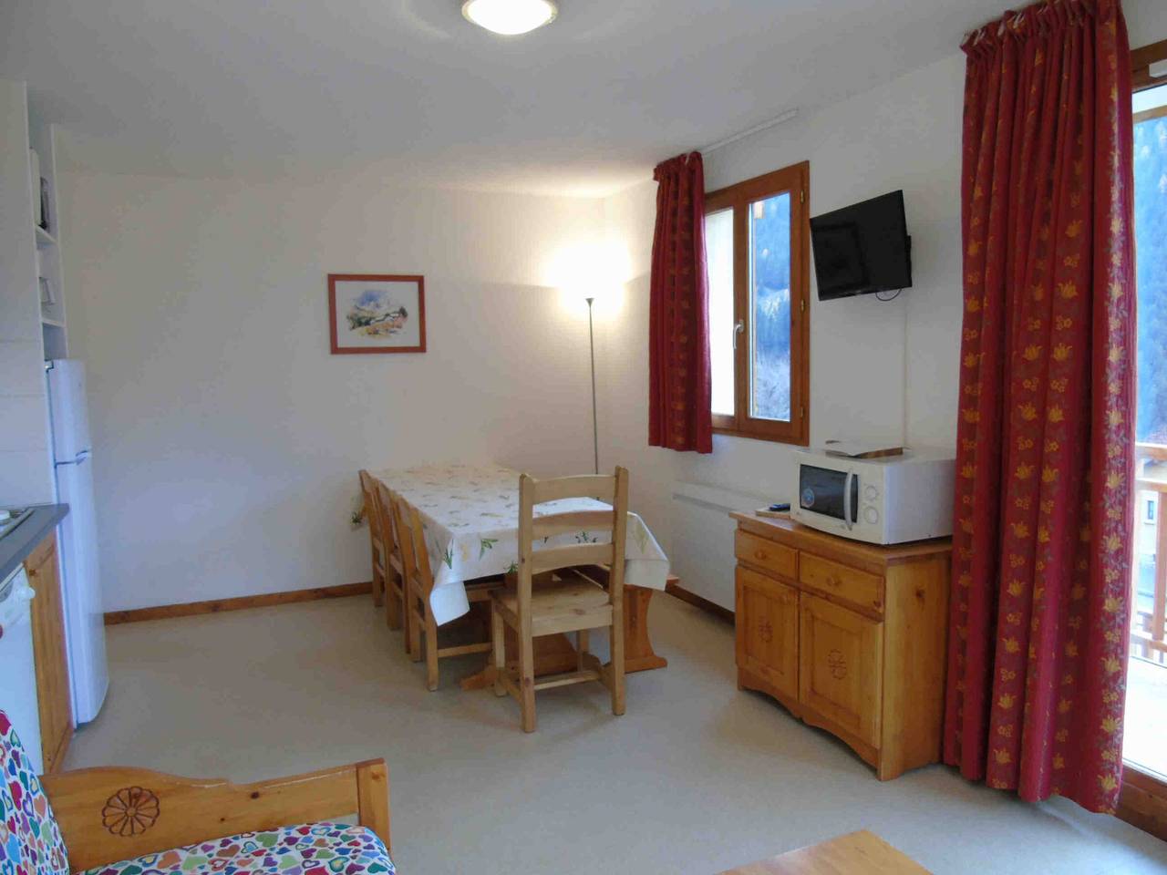 Appartement entier, Appartement 3 pièces 8 personnes avec balcon à 100m des remontées mécaniques in Valfréjus, Modane