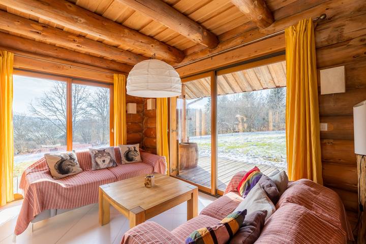 Ferienhaus für 6 Personen mit Terrasse in Saint-Martin-du-Puy, Naturpark Morvan