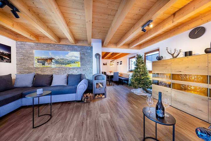 Casa rural para 10 personas, con balcón y jardín, Se admiten mascotas - 1