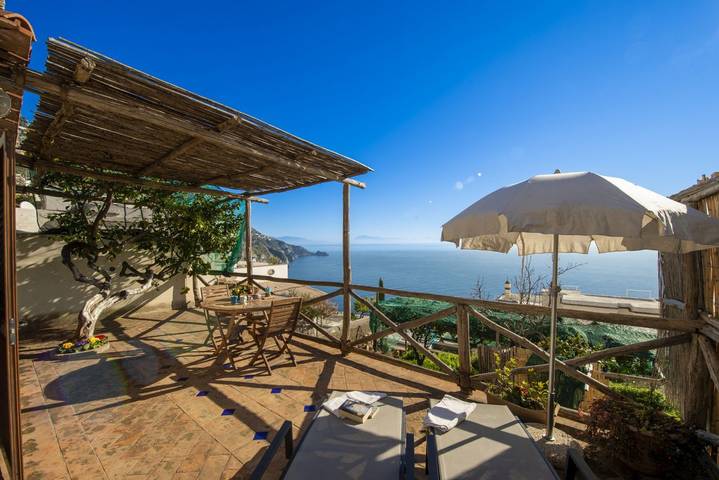 Gîte pour 2 personnes, avec jardin et vue sur l’océan à Praiano