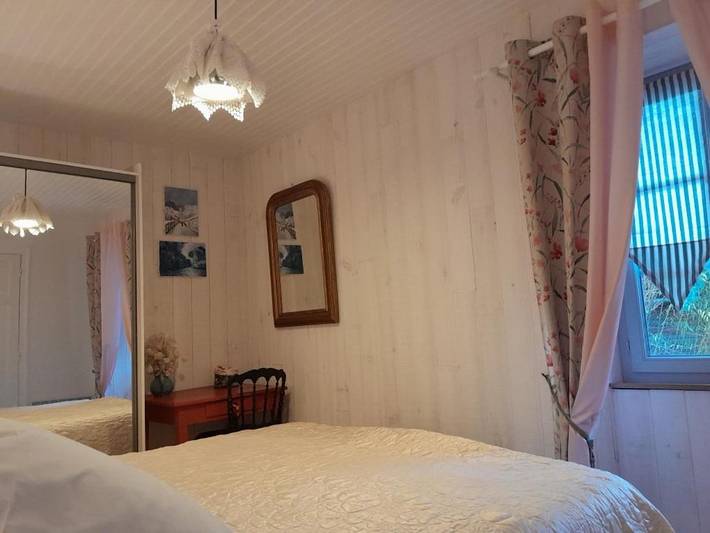 Location de vacances pour 4 personnes, avec jacuzzi ainsi que balcon et sauna à Vitrac (Cantal) - 4