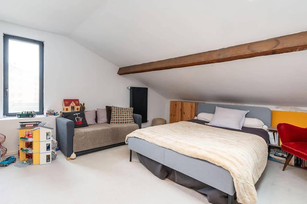 Le Marronnier - charming house with swimming pool in Sainte-Foy-lès-Lyon, Rhône