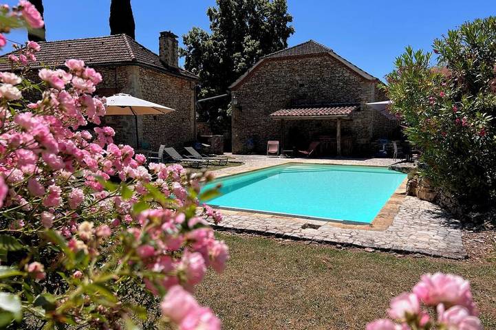 Location de vacances pour 6 personnes, avec jardin, animaux acceptés à Saint-Martin-le-Redon