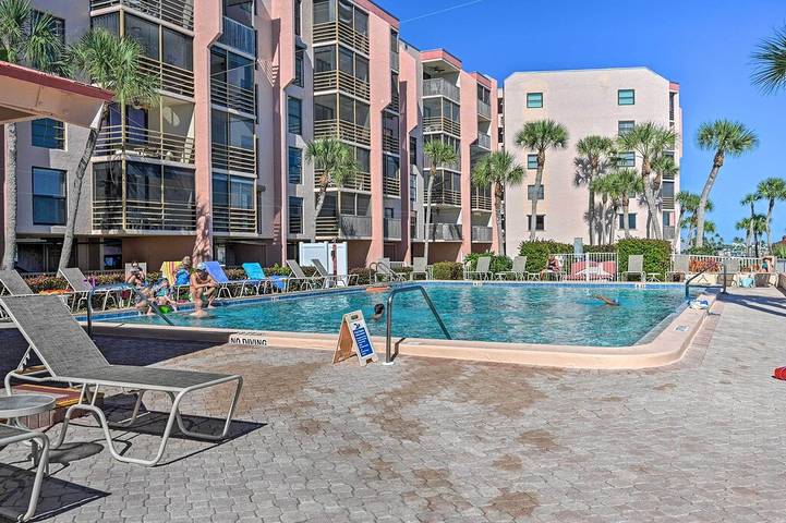 Ferienwohnung für 4 Personen, mit Pool und Whirlpool sowie Balkon - 1