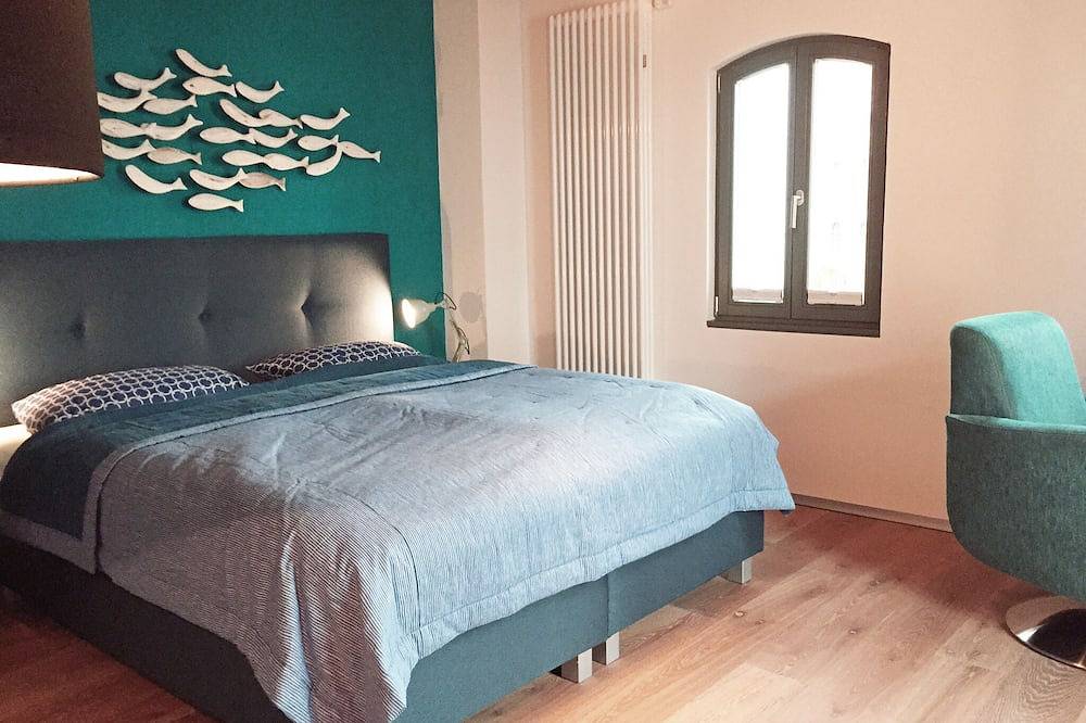 Ferienhaus-Feeling im Herzen der Altstadt - 180 m2 über 2 Etagen, 3 Sz, Kamin in Ozeaneum Stralsund, Stralsund