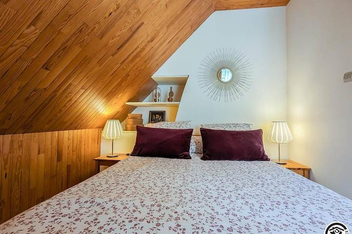 Location de vacances pour 6 personnes, avec jardin à Oô - 4