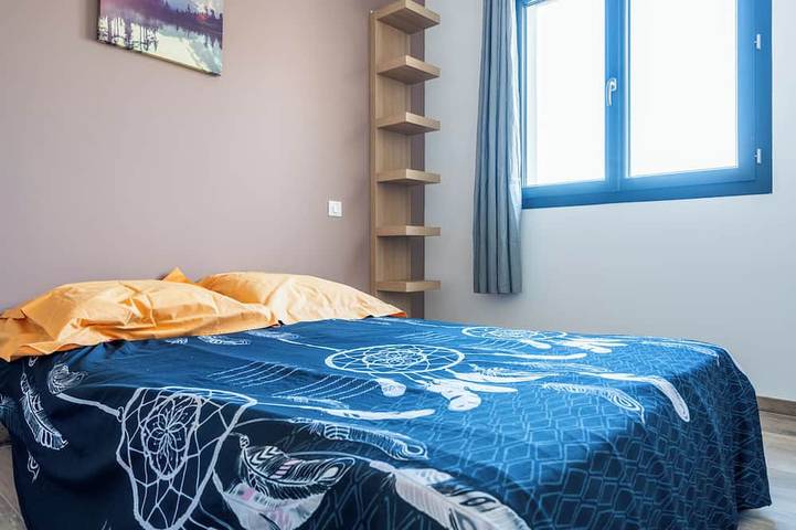 Location de vacances pour 8 personnes, avec jardin à Connaux - 2