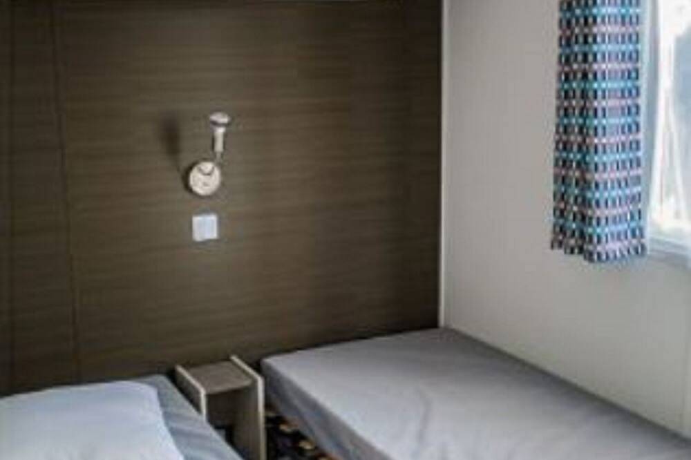 Rental of 2 bedroom mobile homes in Domazan, Nimes region