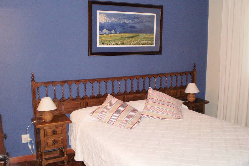 Casa rual completa de 12 plazas max. en la sierra de madrid in Valdemanco, Madrid Province