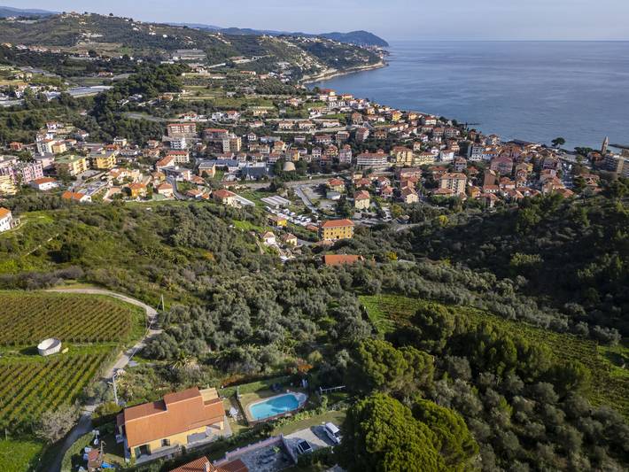 Ganze Ferienwohnung, Ferienwohnung für 4 Personen in Pantai, Costarainera