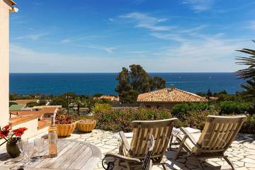 Villa pour 4 Personnes dans Les Issambres, Roquebrune-sur-Argens, Photo 2