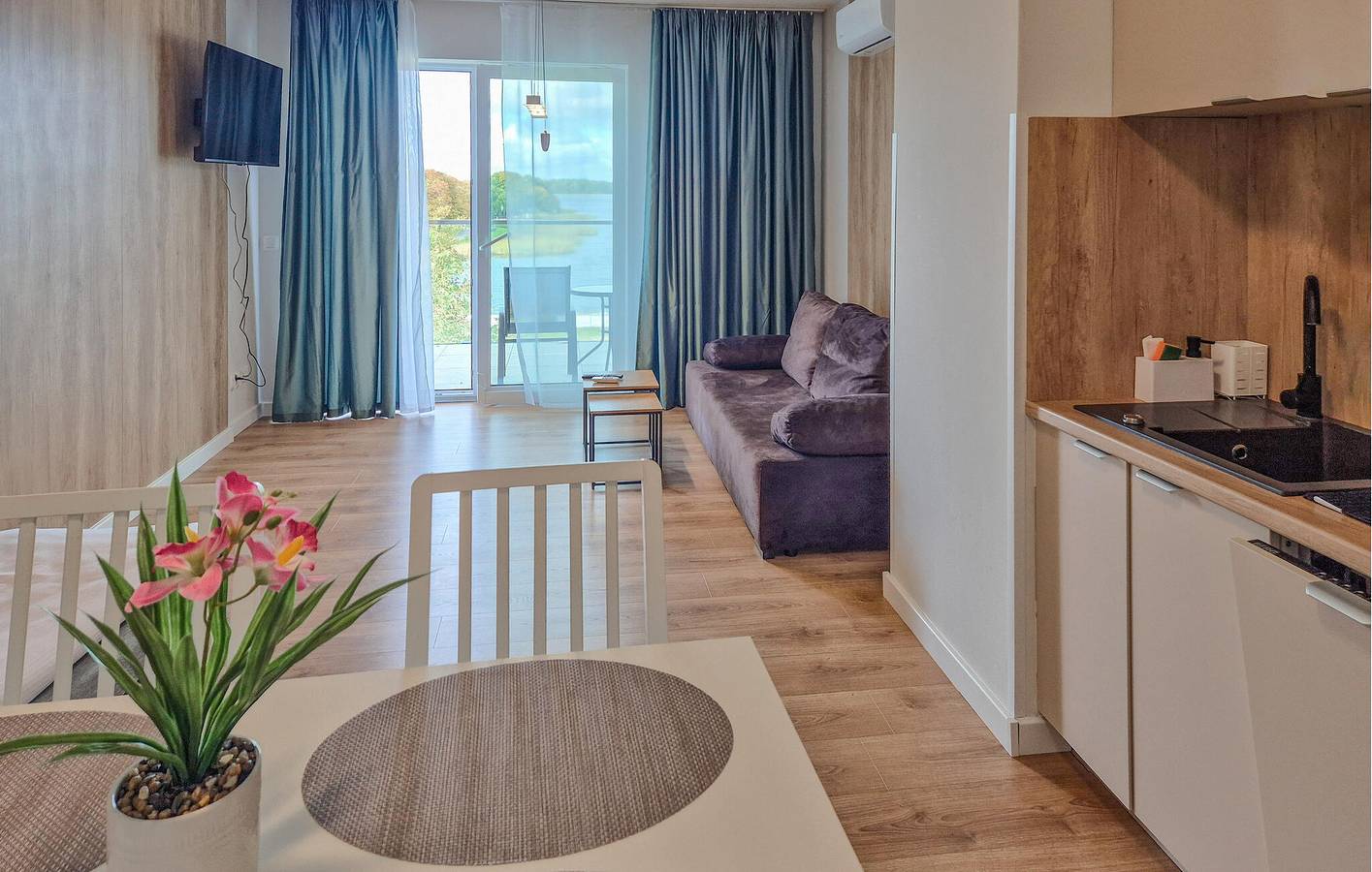 Ganze Ferienwohnung, Ferienwohnung für 4 Personen mit Seeblick in Ińsko, Westpommern