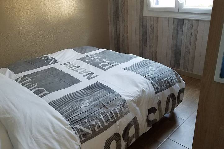 Gîte pour 6 personnes, avec jardin dans Plage des sables d'or - 4