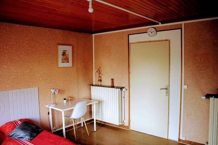 Here are some examples to help you. in Angers, Angers und Umgebung