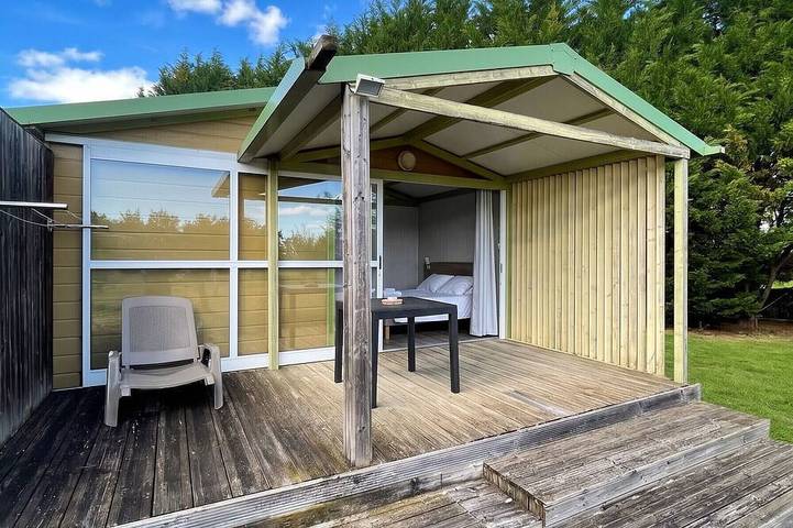 Gîte pour 3 personnes, avec Piscine à Chazemais
