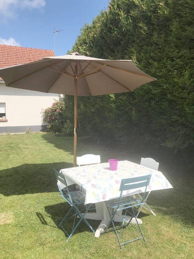 Location de vacances pour 4 personnes, avec terrasse et jardin dans Arrest - 2