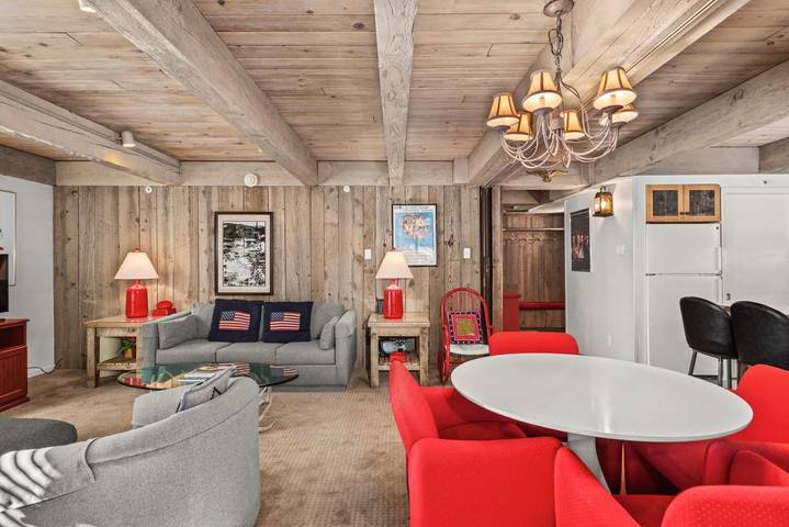 Ferienhaus für 4 Personen, mit Pool und Whirlpool sowie Sauna in Aspen