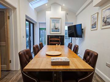 Holiday Home for 12 People in County Waterford, Munster, Photo 3