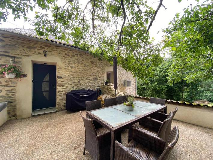 Location de vacances pour 8 personnes, avec jardin et piscine à Montredon-Labessonnié - 4