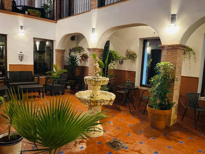 Cama y desayuno para 2 personas, con Terraza en Almodóvar del Río