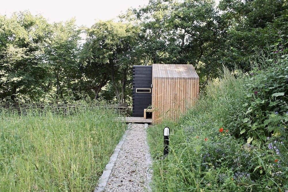 Ziegelmacher Lütt - Design trifft Natur - Außensauna in Rodenäs, Nordfriesland
