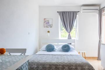 Vakantiewoning voor 2 Personen in Tučepi, Split-Dalmatië, Afbeelding 3