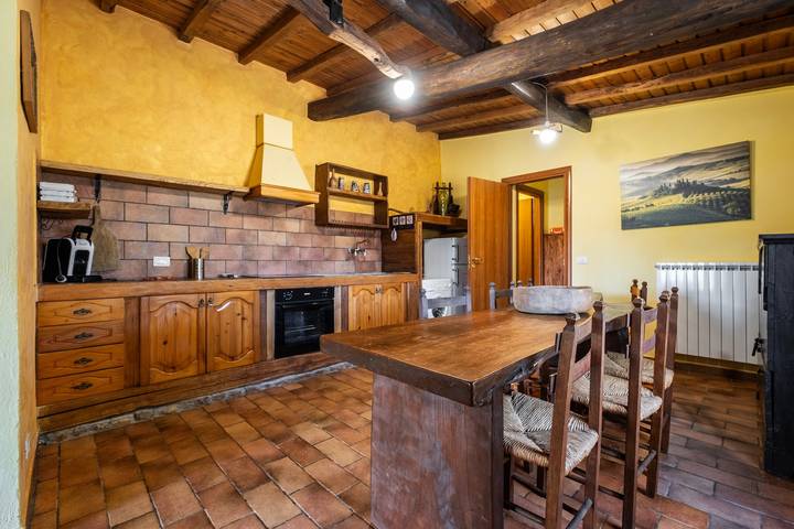 Casa rural "Sasso Bianco" con piscina compartida, terraza privada y Wi-Fi in Pitigliano, Provincia de Grosseto