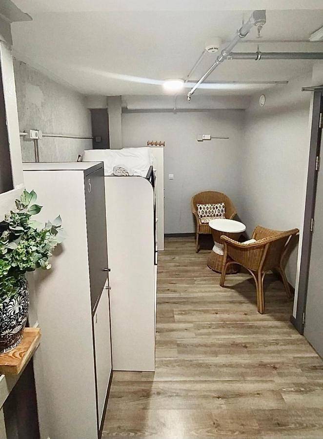 Auberge pour 46 personnes avec terrasse in Ibaiondo, Bilbao