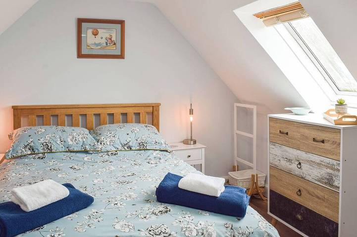 3 Schlafzimmer Unterkunft in Kildonan in Firth Of Clyde