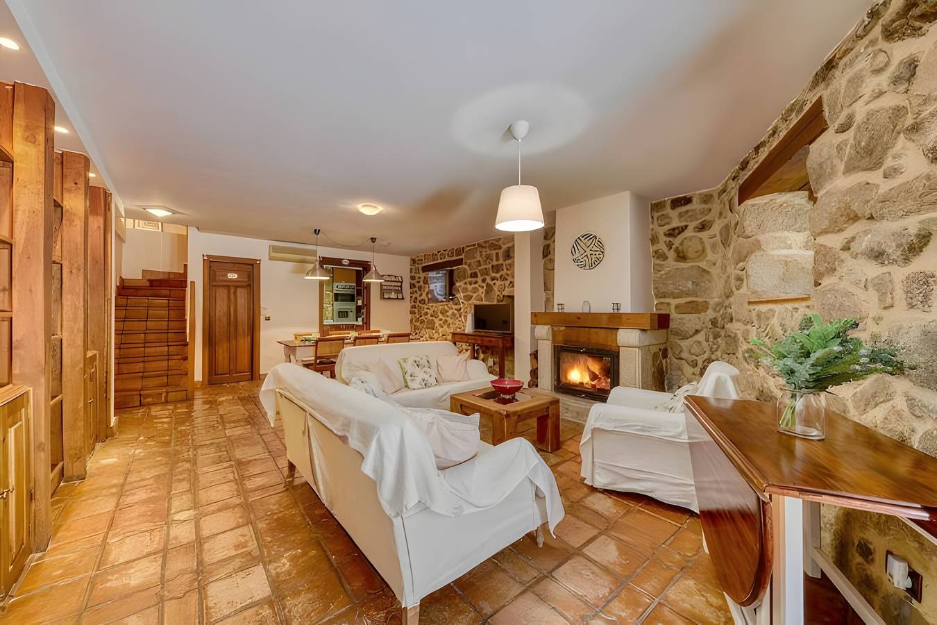 Casa rural 'Cuesta Del Reloj' con vistas a la montaña, Wi-Fi y aire acondicionado in Piedralaves, Provincia de Ávila