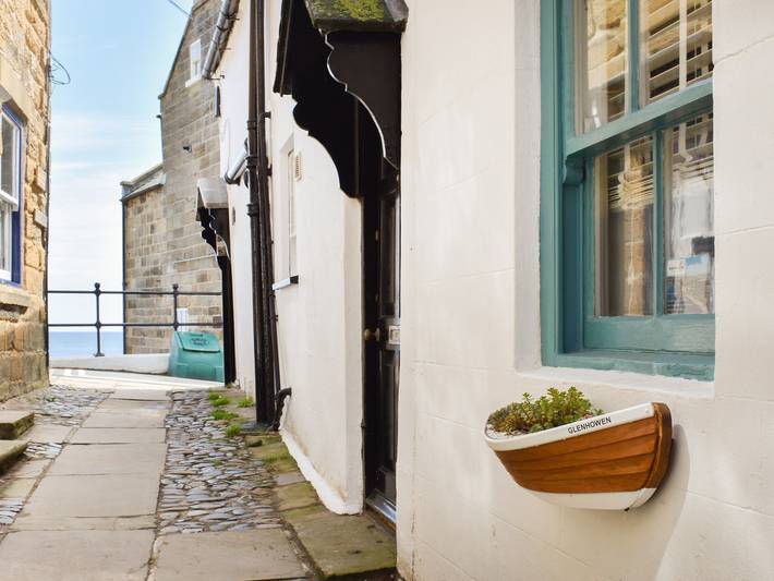 Cottage for 5 people, with pets in Robin Hood's Bay