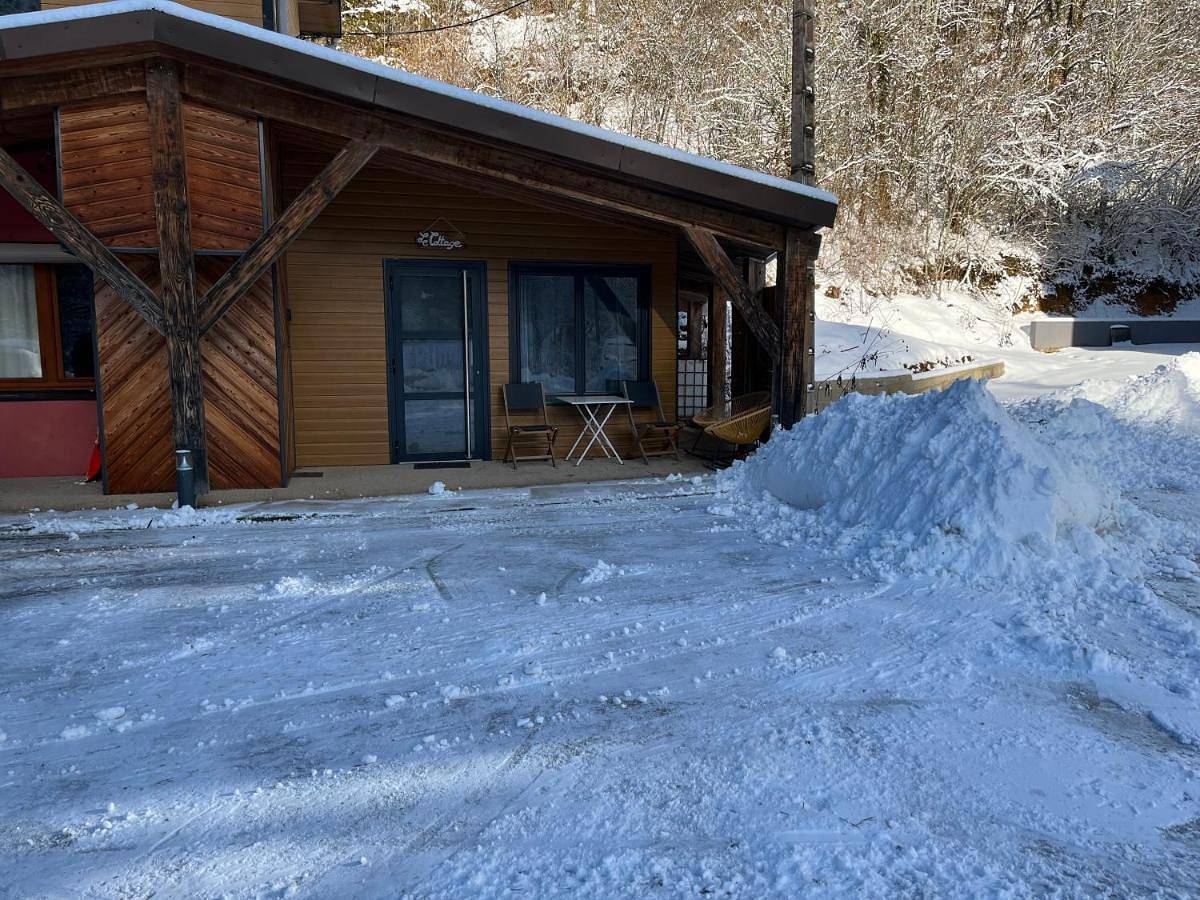 Appartement entier, Le Cottage du Vieux Moulin in Ravilloles, Parc naturel régional du Haut-Jura