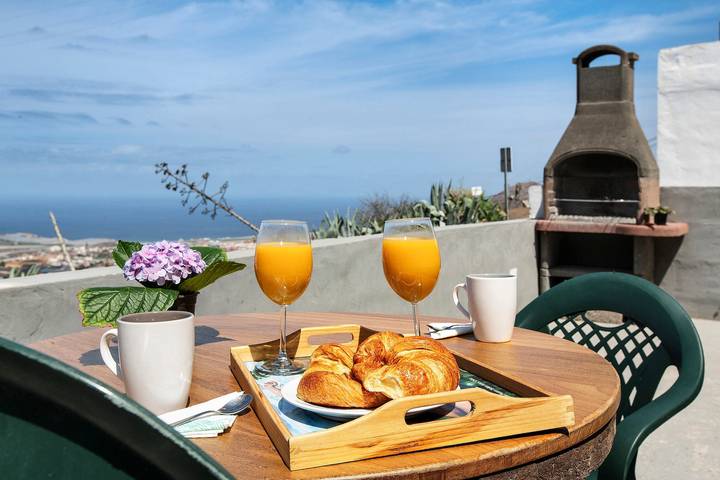 Ferienhaus für 5 Personen, mit Balkon und Garten