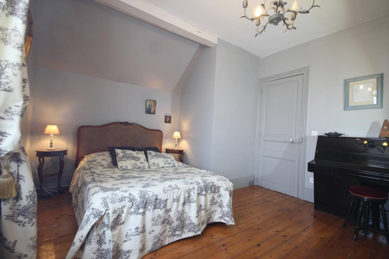 Rose et Géranium in Dampierre-en-Bray, Région de Dieppe