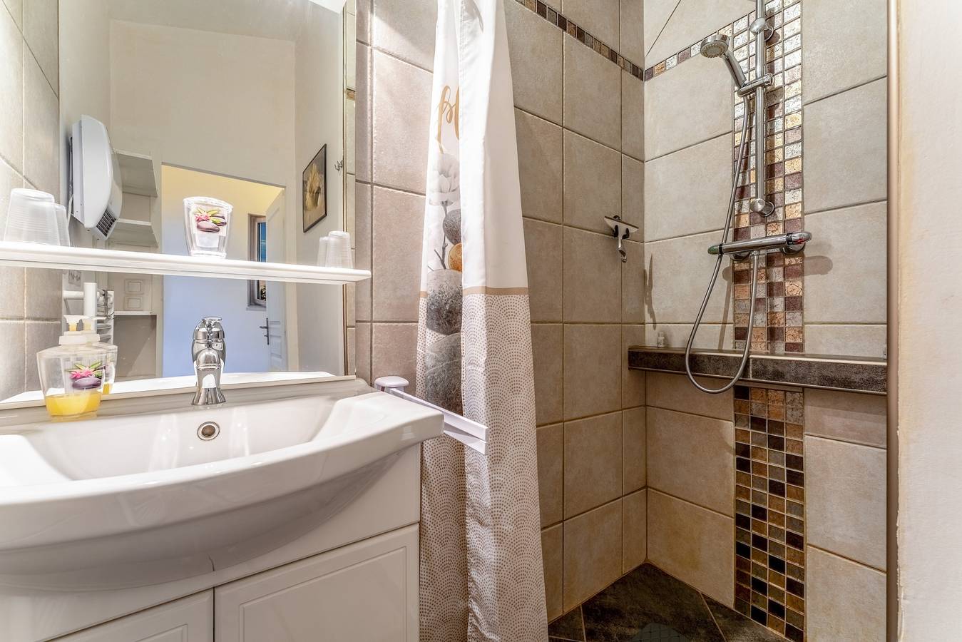Gîte - kamer l'Occitania 44 m² - kamer en bijgebouw 60 m², foto 10