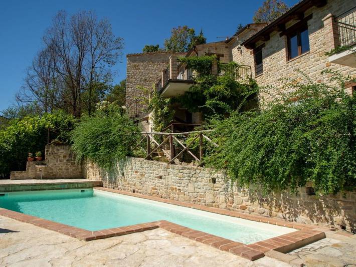 Villa mit privatem Pool in der Nähe des Dorfes in Monte San Martino, Provincia di Macerata