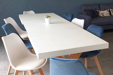 Gîte pour 12 personnes, avec jardin et terrasse dans Plage Kervel