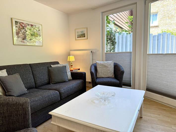 Ganze Wohnung, Schöne 2-Zimmer-Ferienwohnung mit zwei Terrassen, ruhig und strandnah gelegen in Westerland, Sylt (Gemeinde)