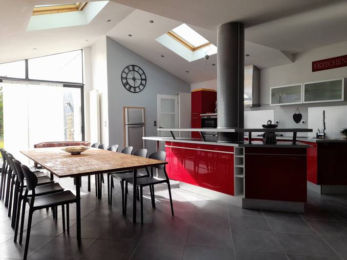 Gîte pour 16 personnes, avec terrasse et jardin, animaux acceptés - 1