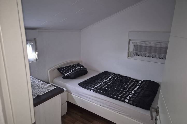 Ferienhaus für 5 Personen, mit Balkon und Garten sowie Pool in Meschede - 3