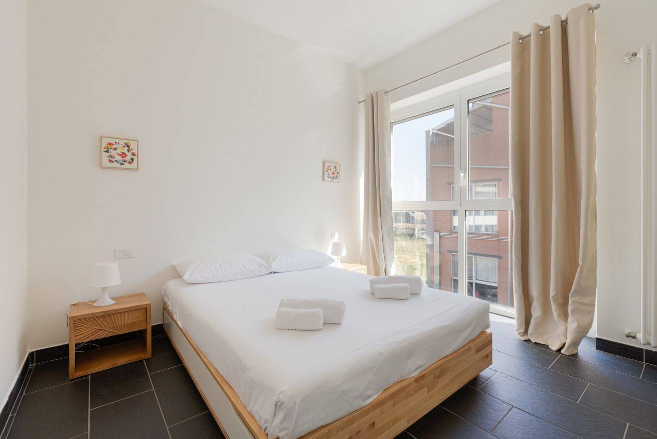 Appartement entier, Appartement de vacances pour 2 personnes avec balcon/terrasse in Giambellino-Lorenteggio, Milan