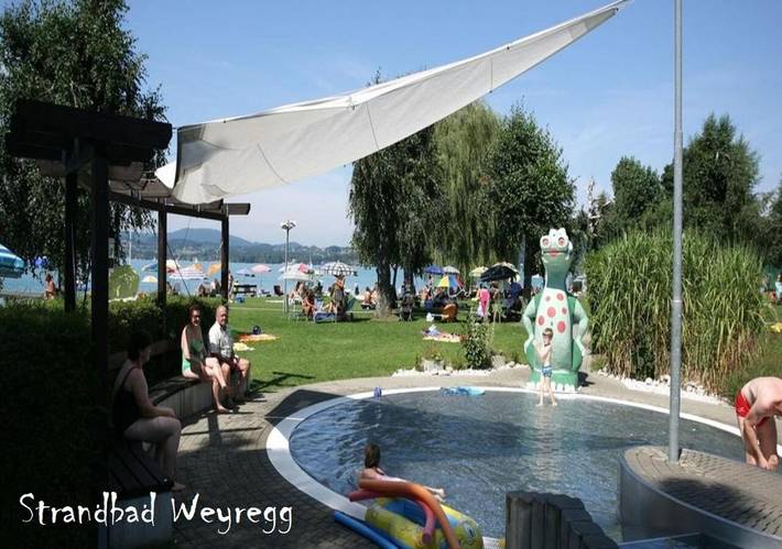 Ferienwohnung für 5 Personen, mit Garten und Ausblick, kinderfreundlich in Weyregg am Attersee - 4