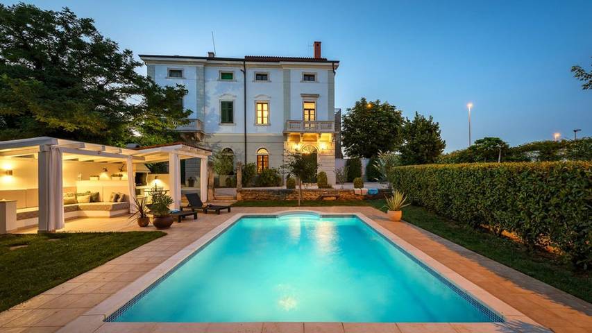 Villa für 6 Personen, mit Garten und Terrasse sowie Pool, mit Haustier in Novigrad