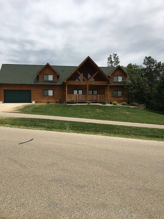 North Woods Geräumige Ferienhütte in Monroe County (WI)