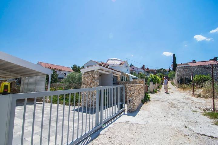 Gîte pour 4 personnes, avec Balcon/Terrasse à Supetar - 3