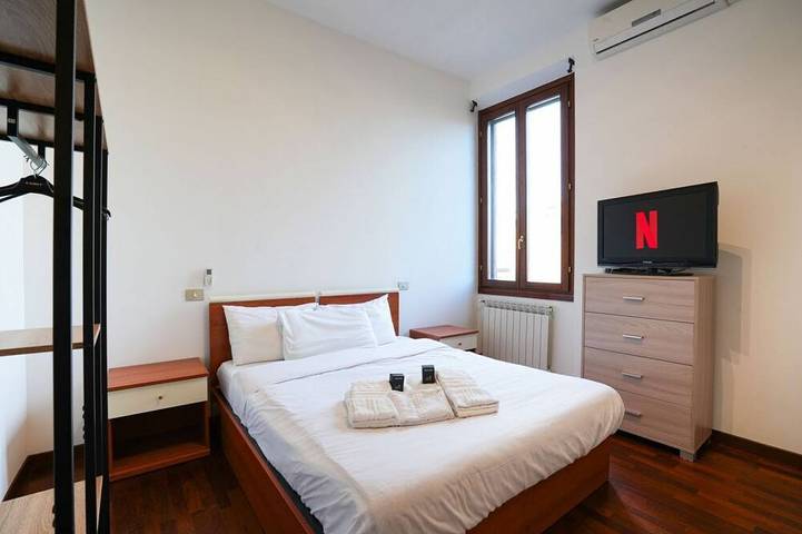 Apartamento entero, Milano Rho | Rho Apartment in Ρ, Provincia de Milan