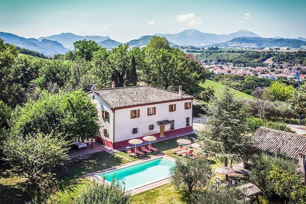 Magnifique maison à Pergola in Pergola, Valle del Metauro